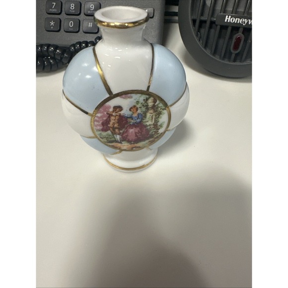 Vtg Irice Porcelain Perfume Bottle Blue And‎ White 3" - Picture 2 of 4